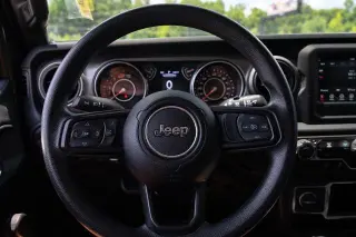 Jeep Wrangler 2023 4x4 Sport 2 puertas SUV
