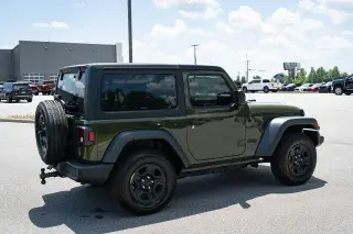 Jeep Wrangler 2023 4x4 Sport 2 puertas SUV