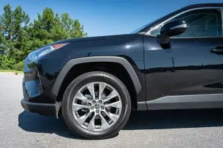 Toyota RAV4 2021 XLE Premium 4 puertas SUV