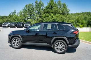 Toyota RAV4 2021 XLE Premium 4 puertas SUV