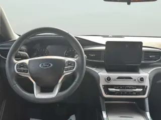 Ford Explorer 2023 AWD XLT 4 puertas SUV