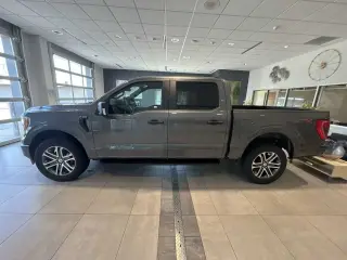 Ford F-150 2022 4x4 XL 4 puertas SuperCrew 5.5 pies SB