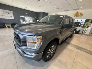 Ford F-150 2022 4x4 XL 4 puertas SuperCrew 5.5 pies SB