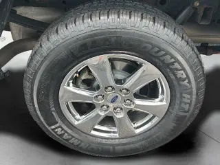 Ford F-150 2019 4x4 XLT 4 puertas SuperCrew 6.5 pies. SB