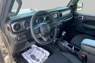 Jeep Wrangler 2022 4x4 Sport 2 puertas SUV