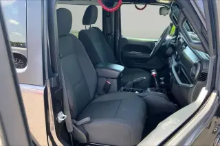 Jeep Wrangler 2022 4x4 Sport 2 puertas SUV