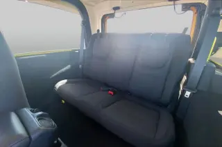 Jeep Wrangler 2023 4x4 Sport 2 puertas SUV