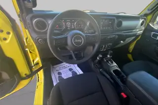 Jeep Wrangler 2023 4x4 Sport 2 puertas SUV