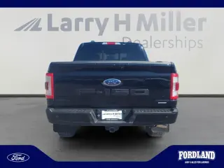 Ford F-150 2021 4x4 Lariat 4 puertas SuperCrew 5.5 pies. SB