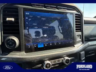 Ford F-150 2021 4x4 XLT 4 puertas SuperCrew 5.5 pies. SB