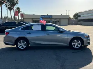 Chevrolet Malibu 2024 LT 4 puertas Sedan con 1LT