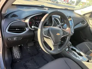 Chevrolet Malibu 2024 LT 4 puertas Sedan con 1LT