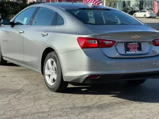 Chevrolet Malibu 2024 LT 4 puertas Sedan con 1LT