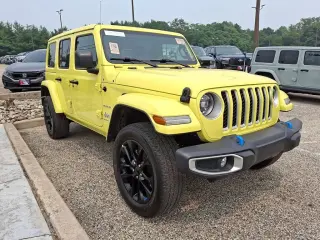 Jeep Wrangler 2023 4x4 Sahara 4xe 4 puertas SUV