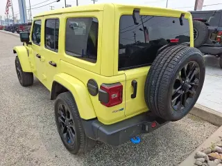 Jeep Wrangler 2023 4x4 Sahara 4xe 4 puertas SUV