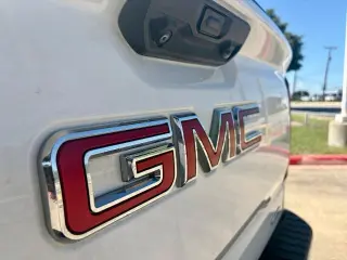 GMC Sierra 1500 2023 4x4 SLT 4dr Crew Cab 6.6 ft. SB