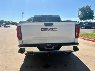 GMC Sierra 1500 2023 4x4 SLT 4dr Crew Cab 6.6 ft. SB