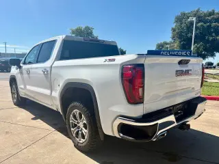 GMC Sierra 1500 2023 4x4 SLT 4dr Crew Cab 6.6 ft. SB