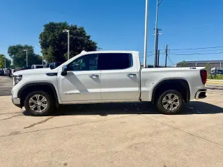 GMC Sierra 1500 2023 4x4 SLT 4dr Crew Cab 6.6 ft. SB
