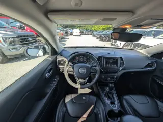 Jeep Cherokee 2020 Latitude Plus 4 puertas SUV