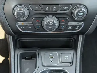 Jeep Cherokee 2020 Latitude Plus 4 puertas SUV