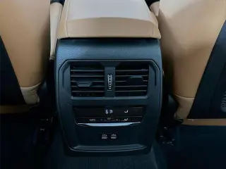 Serie 3 de BMW 2023 AWD 330e xDrive 4 puertas Sedan