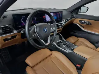 Serie 3 de BMW 2023 AWD 330e xDrive 4 puertas Sedan