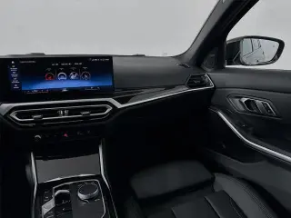 Serie 3 de BMW 2023 AWD 330i xDrive Sedán 4 puertas