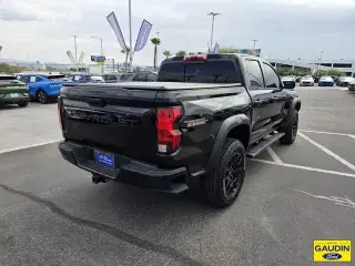 Chevrolet Colorado 2023 4x4 Trail Boss 4 puertas Cabina Crew 5 pies. SB