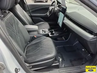 Ford Mustang Mach-E 2023 Select 4 puertas SUV