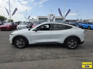 Ford Mustang Mach-E 2023 Select 4 puertas SUV