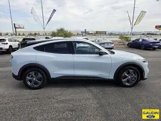 Ford Mustang Mach-E 2023 Select 4 puertas SUV