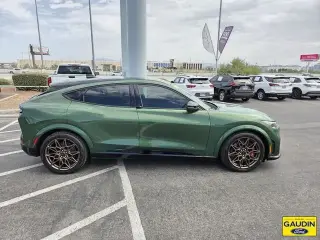 Ford Mustang Mach-E 2024 AWD GT 4 puertas SUV
