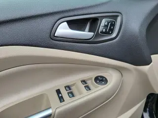 Ford Escape 2017 AWD Titanium 4 puertas SUV