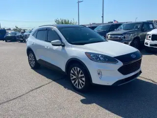 Ford Escape 2022 AWD Titanium 4 puertas SUV