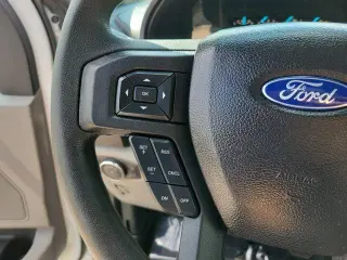 Ford F-150 2019 4x4 XL 4 puertas SuperCrew 5.5 pies. Caja corta
