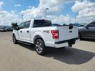 Ford F-150 2019 4x4 XL 4 puertas SuperCrew 5.5 pies. Caja corta