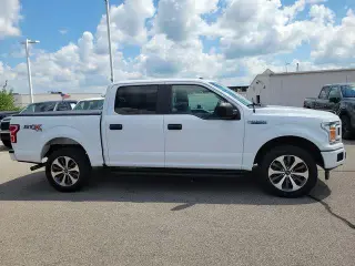 Ford F-150 2019 4x4 XL 4 puertas SuperCrew 5.5 pies. Caja corta