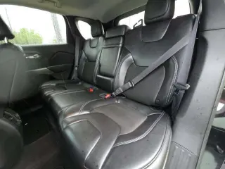 Jeep Cherokee 2019 Altitude 4dr SUV