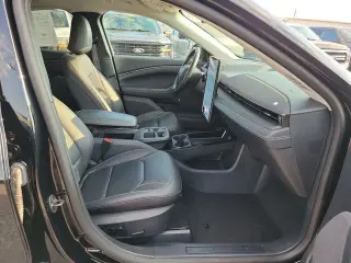 Ford Mustang Mach-E 2025 AWD Premium 4 puertas SUV