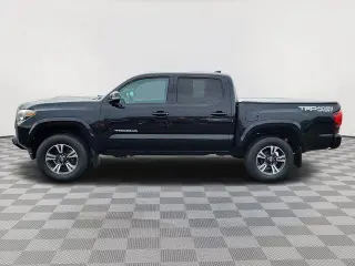 Toyota Tacoma 2019 4x4 TRD Sport 4 puertas Doble Cabina 5.0 ft SB 6A