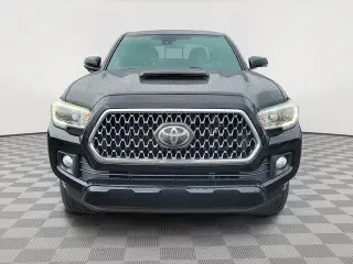 Toyota Tacoma 2019 4x4 TRD Sport 4 puertas Doble Cabina 5.0 ft SB 6A