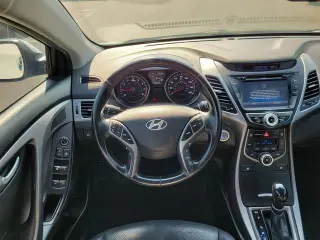 Hyundai ELANTRA 2014 Limited 4 puertas Sedan