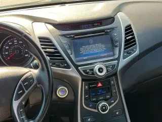 Hyundai ELANTRA 2014 Limited 4 puertas Sedan