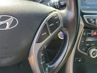 Hyundai ELANTRA 2014 Limited 4 puertas Sedan
