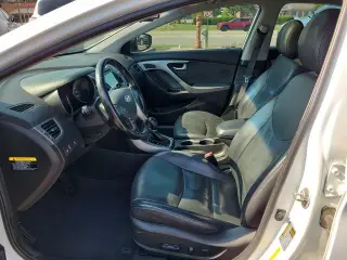 Hyundai ELANTRA 2014 Limited 4 puertas Sedan