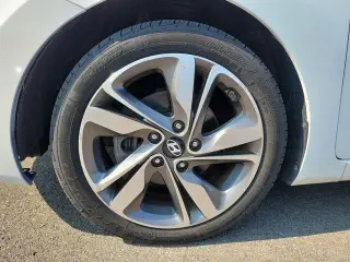 Hyundai ELANTRA 2014 Limited 4 puertas Sedan