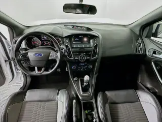 Ford Focus 2017 ST 4 puertas Hatchback