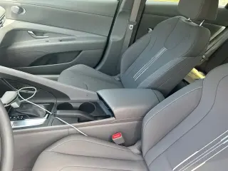 2023 Elantra SEL