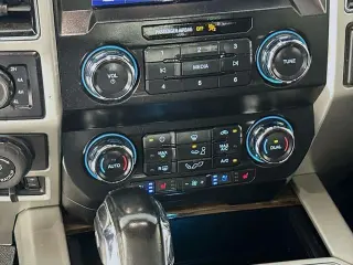 Ford F-150 2019 4x4 XL 4 puertas SuperCrew 5.5 pies. Caja corta